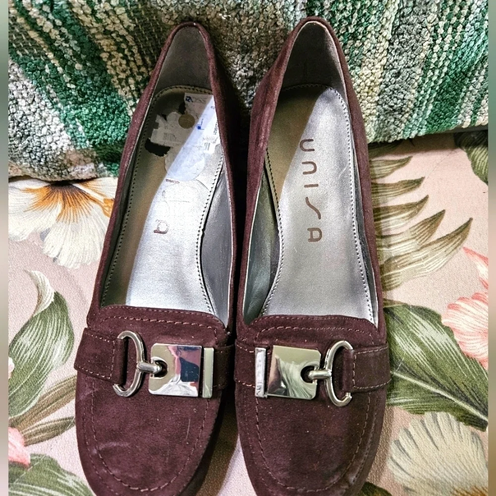 #314 UNISA- Brown Suede Wedged Heeled. SIZE: 8 M